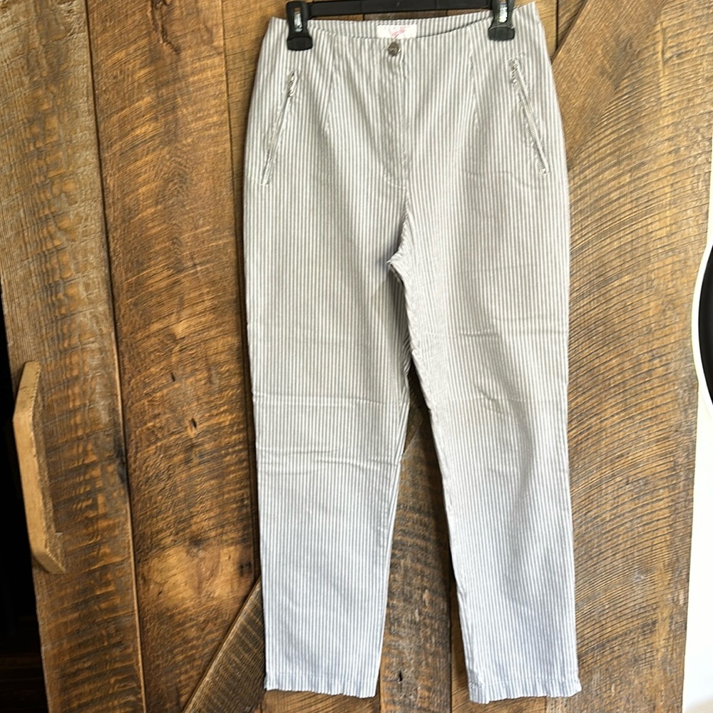 Vanilia gray striped cotton women’s pants made in Italy waist 28”